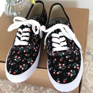American Eagle Floral Canvas Sneaker